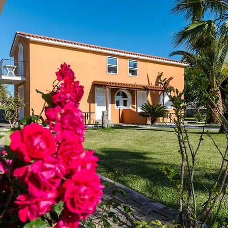 βessie's Village * Κεφαλονιά